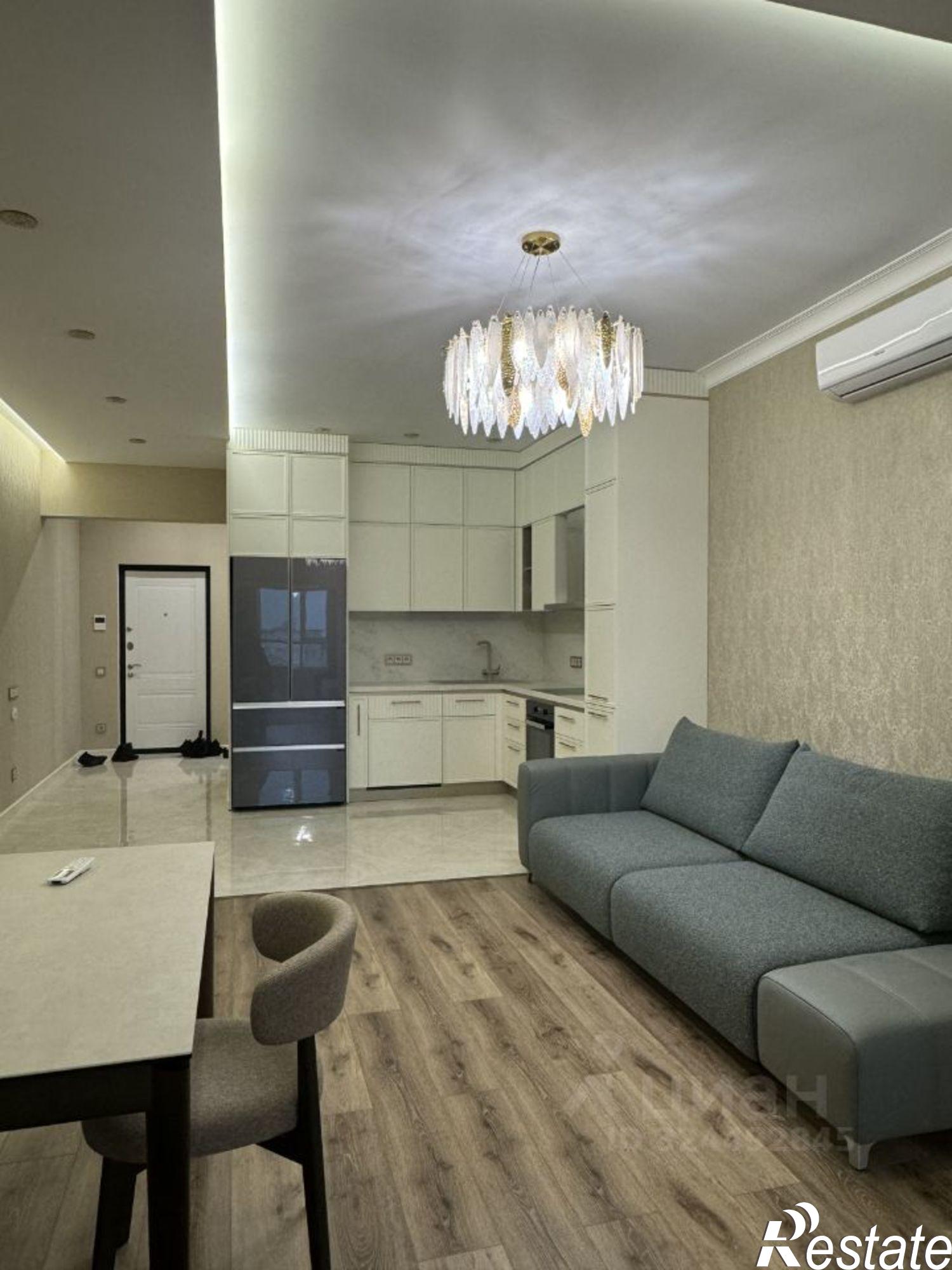 Купить квартиру за 90 000 000 рублей на ул Гагринская, 10