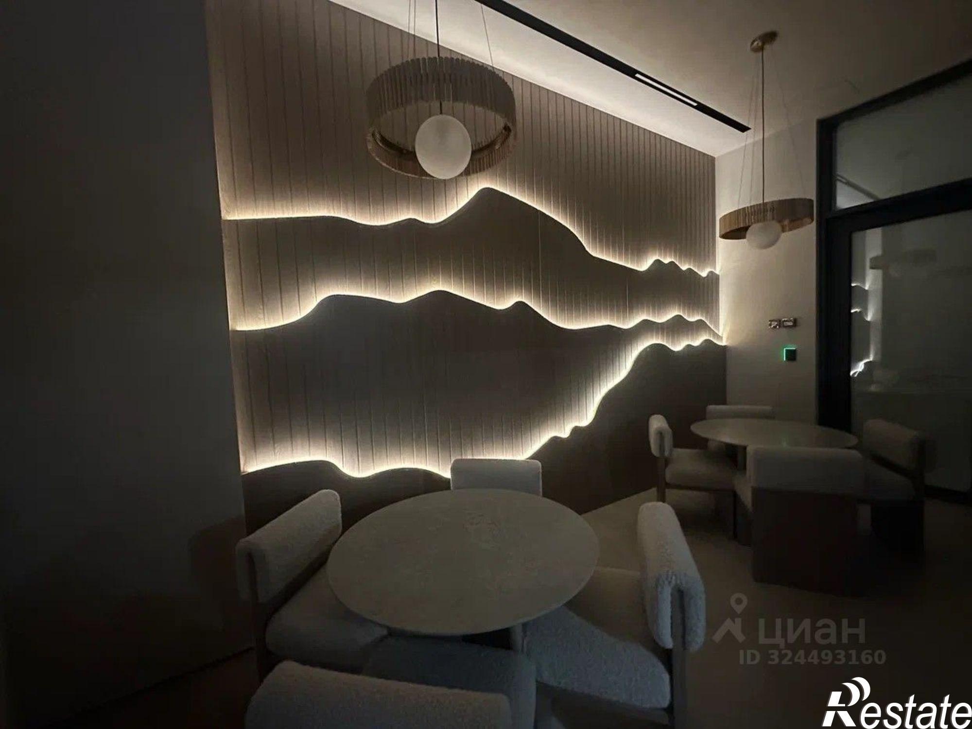 Купить квартиру за 42 800 000 рублей на наб Времена года, 1