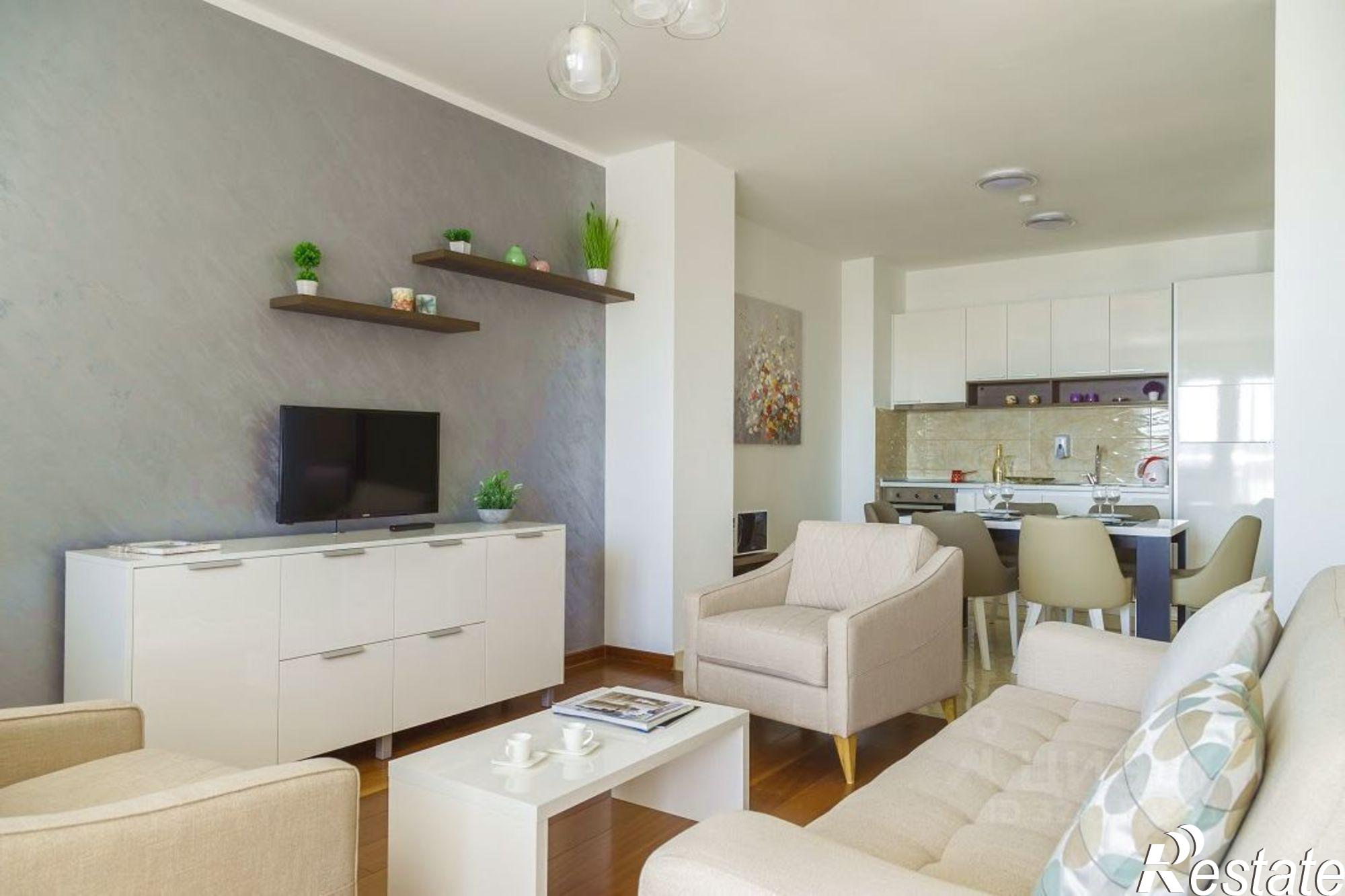 Купить квартиру за 18 000 000 рублей на наб Времена года, 3