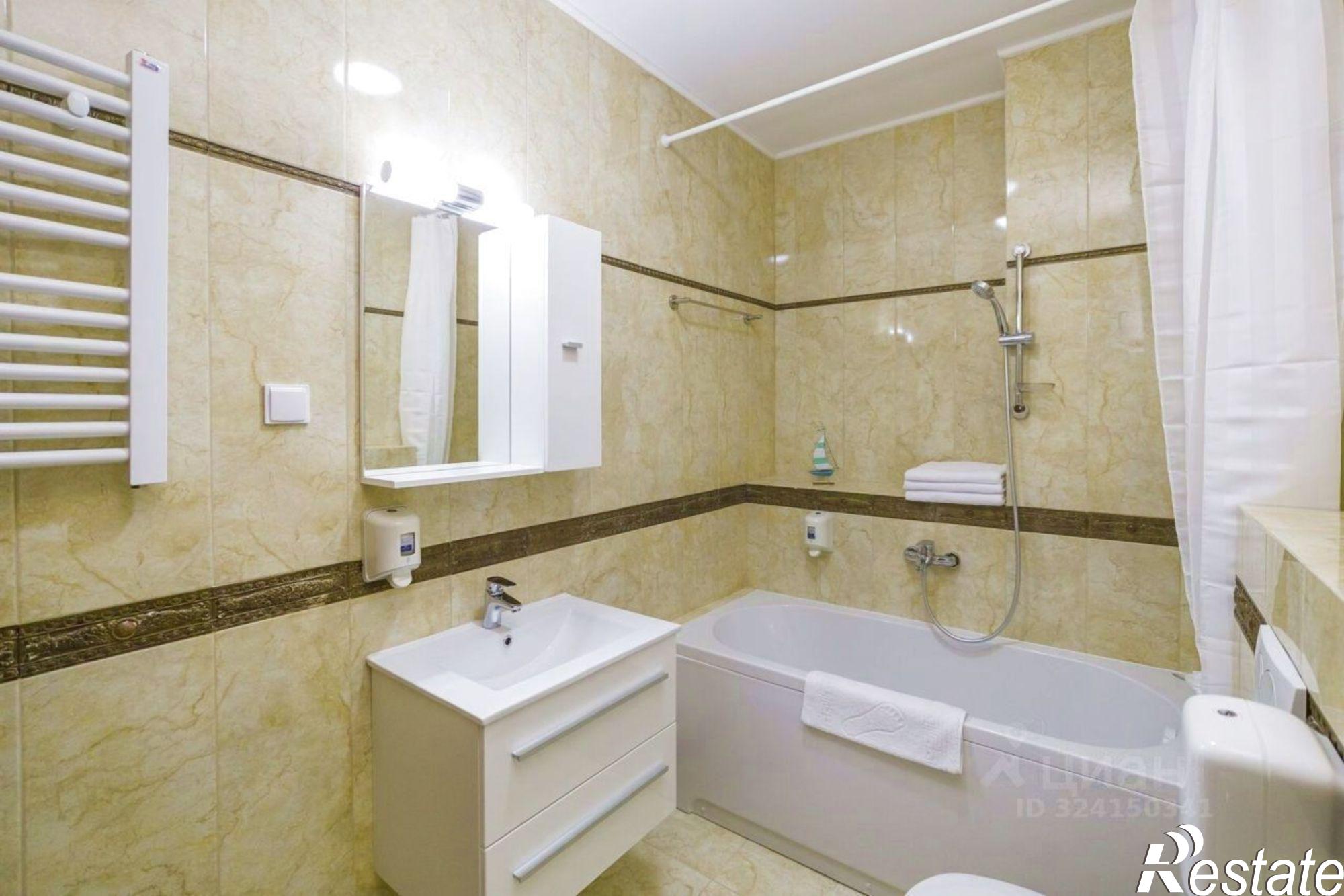 Купить квартиру за 18 000 000 рублей на наб Времена года, 3