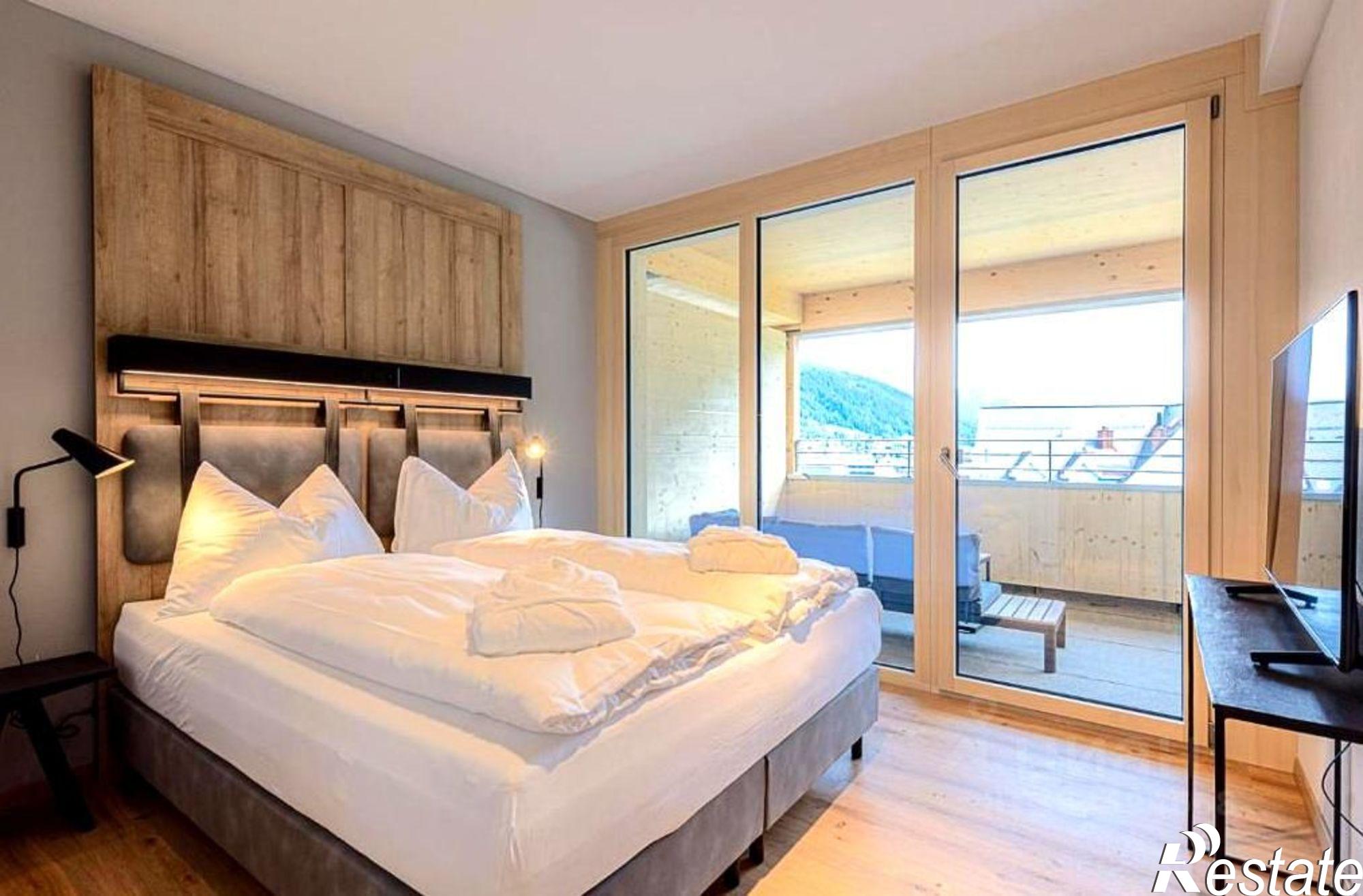 Купить квартиру за 15 990 000 рублей на ул Эстонская, 81/4