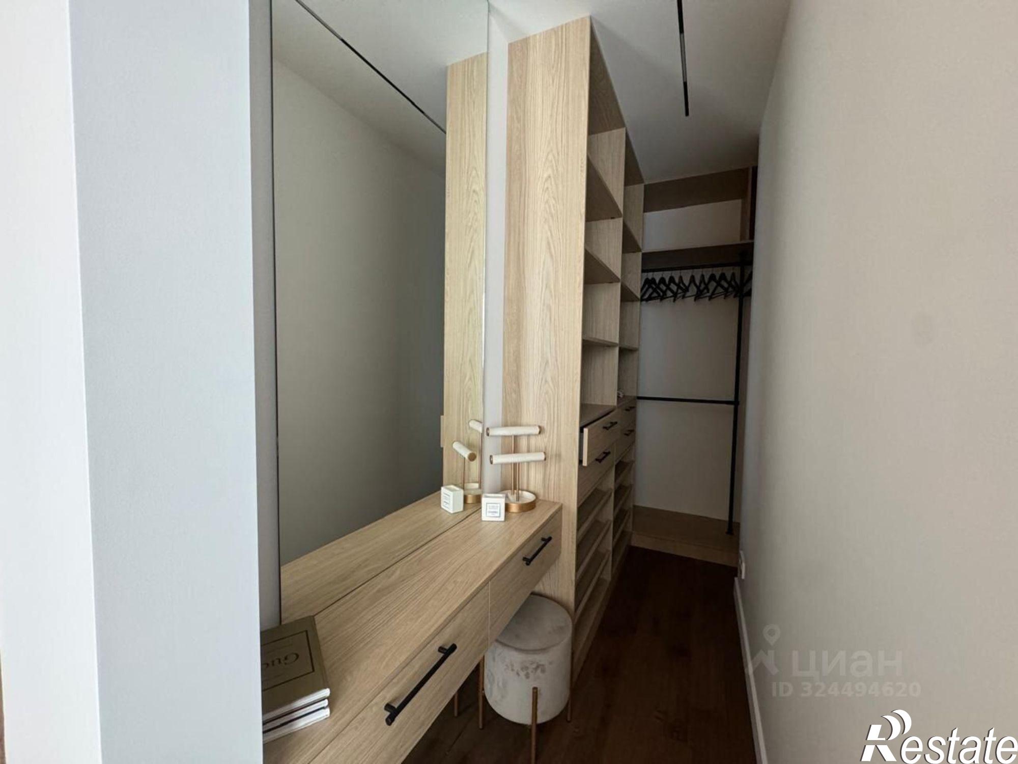 Купить квартиру за 14 900 000 рублей на ул Ясногорская, 14