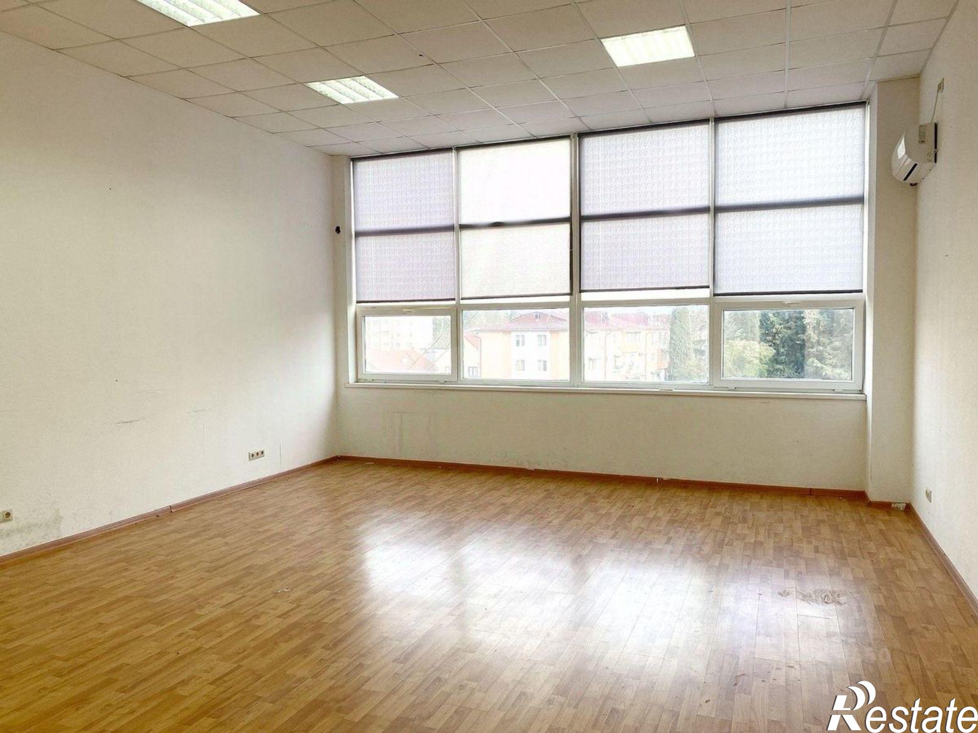 Купить офис, помещение под офис за 90 000 000 рублей на улица Свердлова, 55