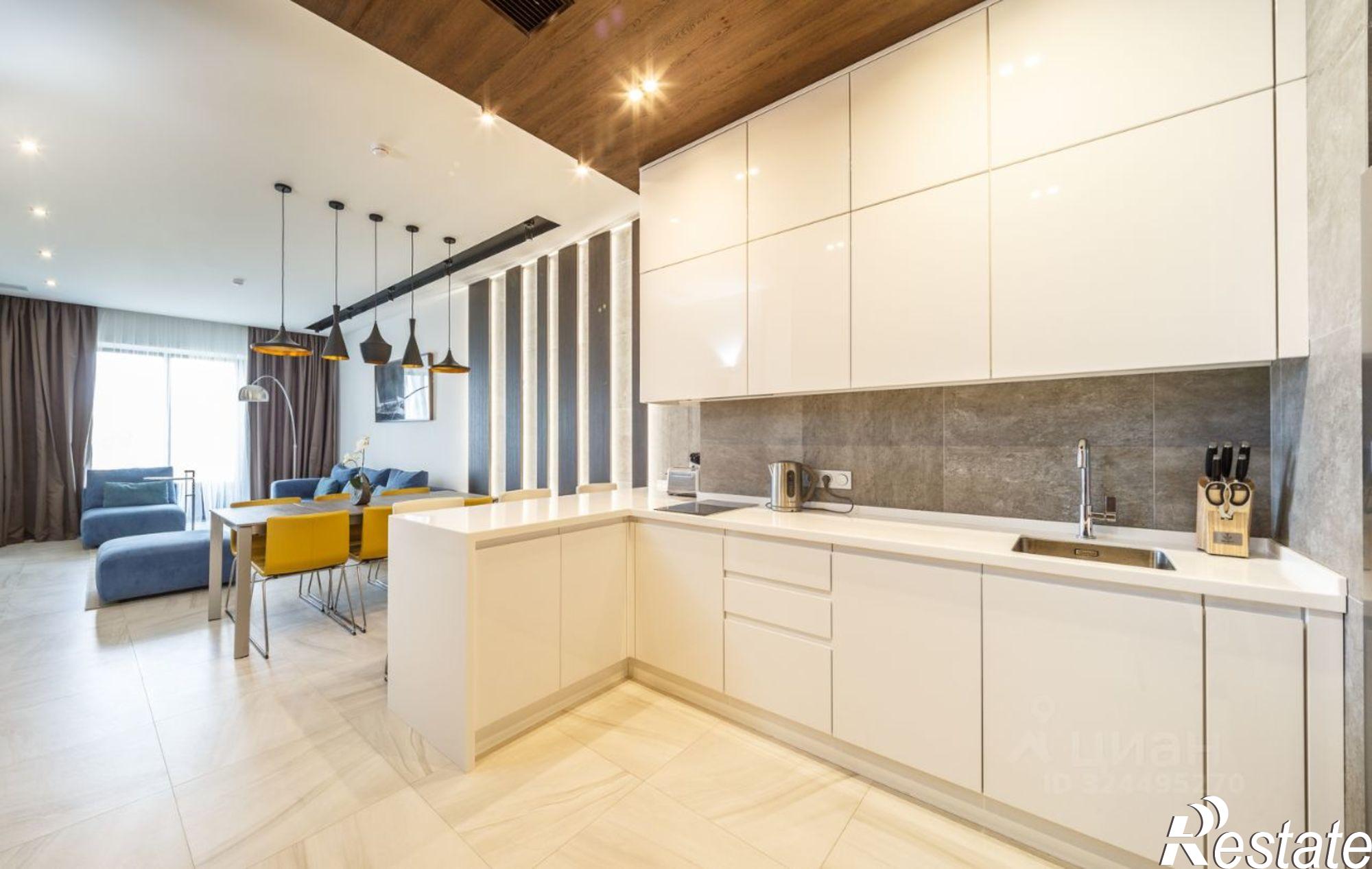 Купить квартиру за 20 000 000 рублей на Курортный пр-кт, 105А