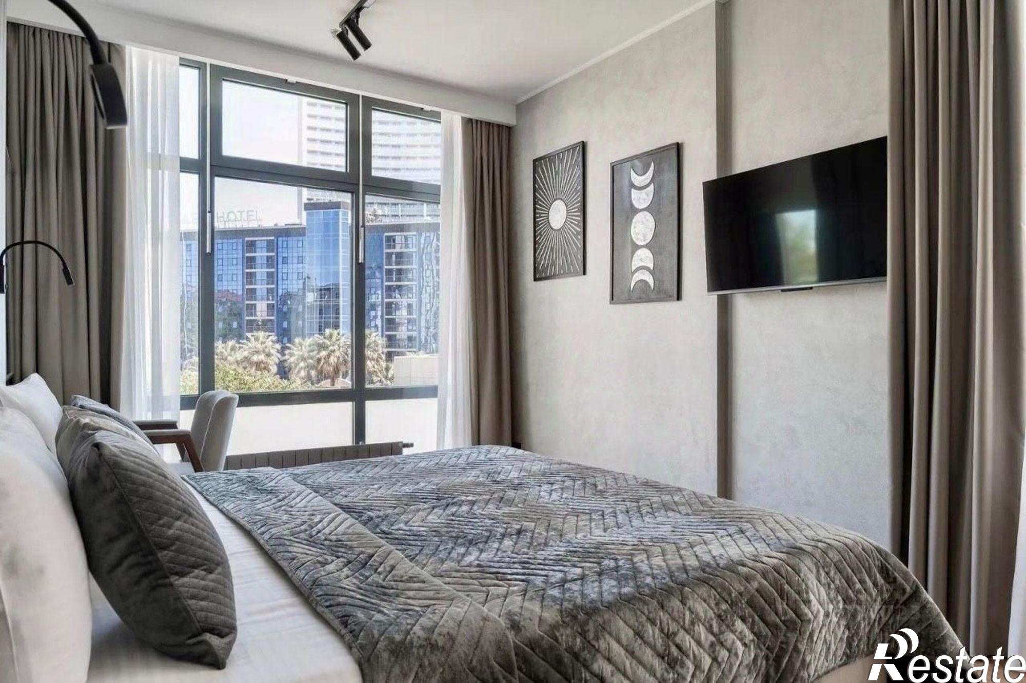 Купить квартиру за 40 000 000 рублей на ул Орджоникидзе, 11/1