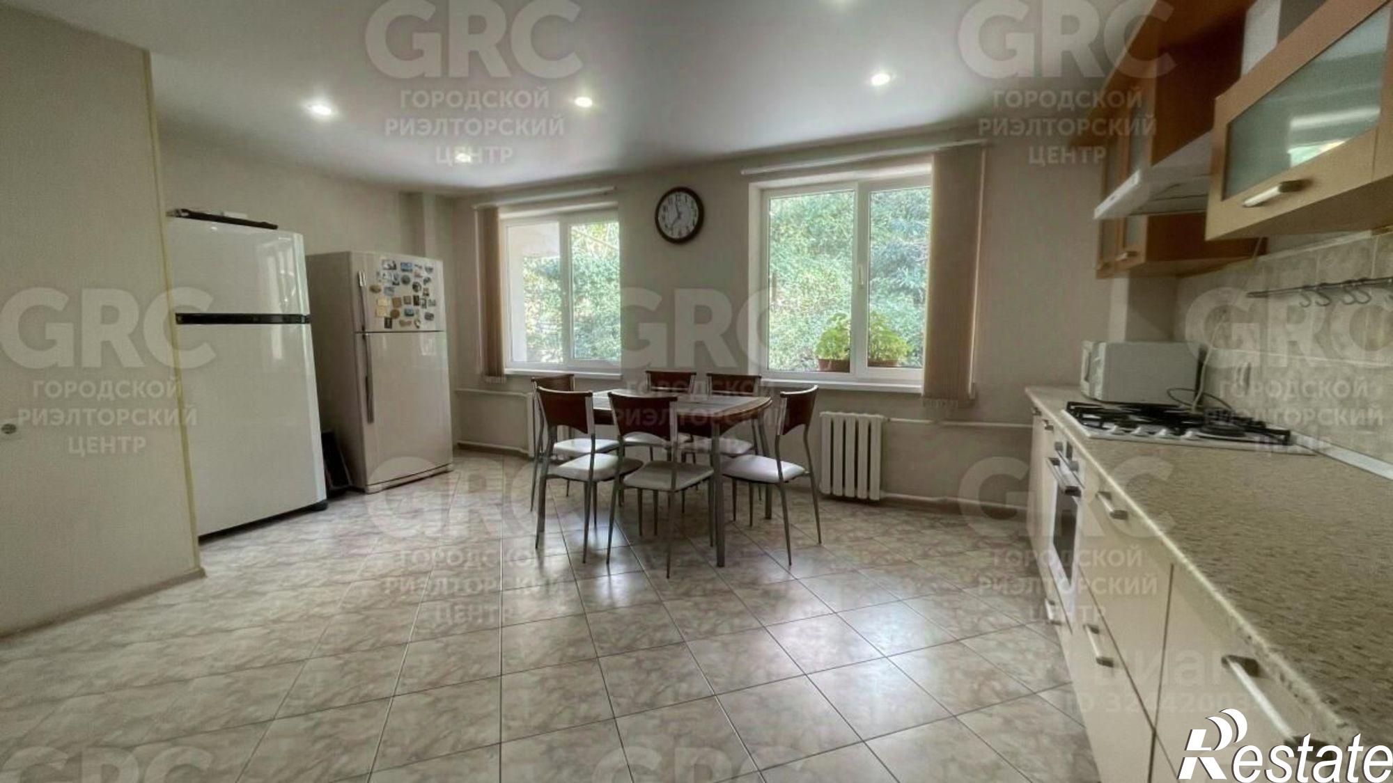 Купить квартиру за 33 000 000 рублей на ул Звездная, 1