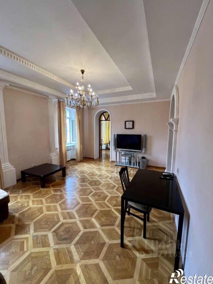 4-комн квартира улица Воровского, 4,  д. 4