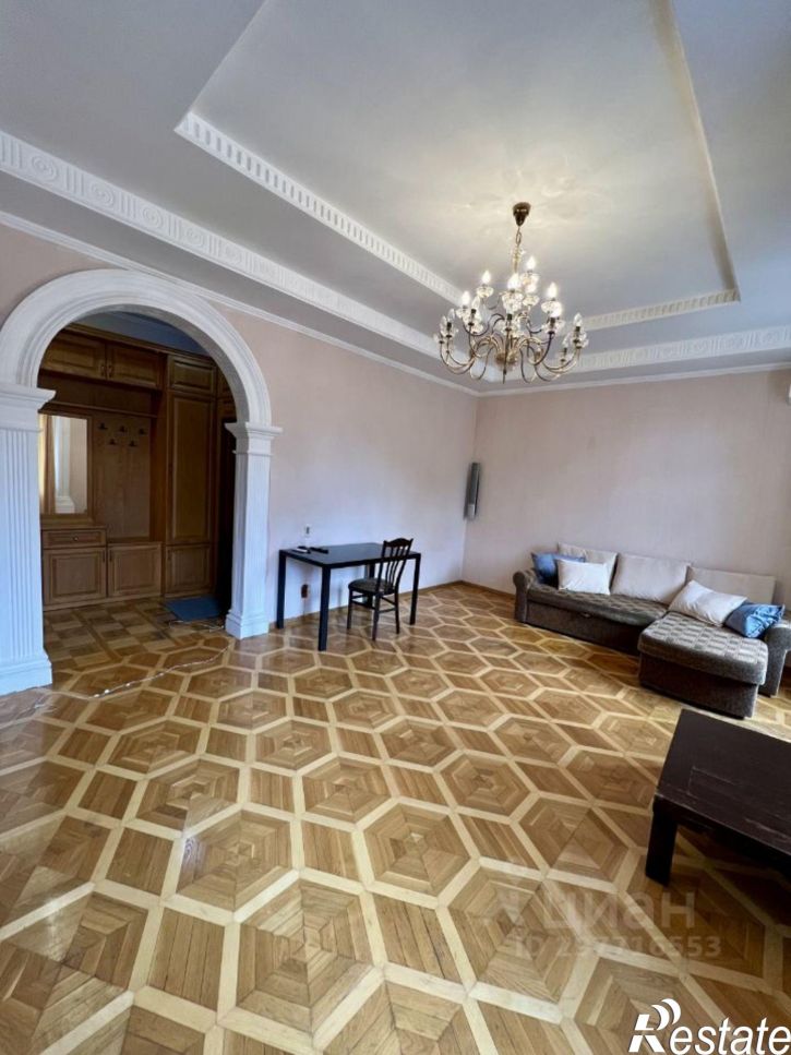 4-комн квартира улица Воровского, 4,  д. 4