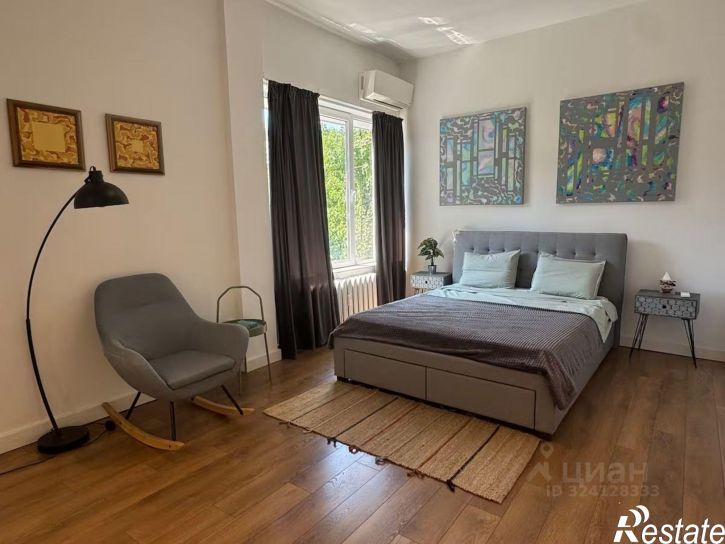 1-комн квартира ул Демократическая, 4,  д. 4