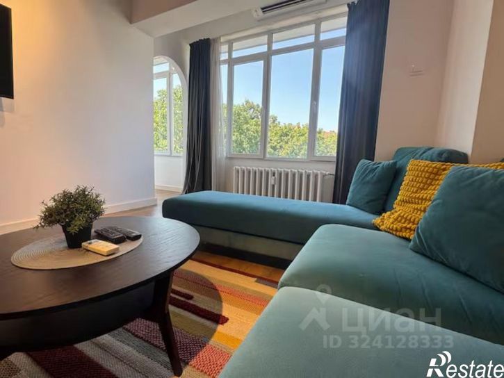 1-комн квартира ул Демократическая, 4,  д. 4