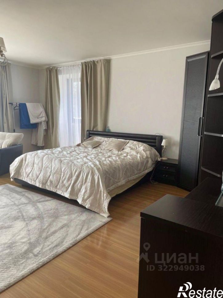 4-комн квартира улица Плеханова, 55А,  д. 55А