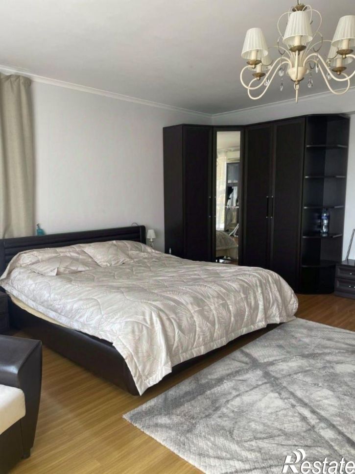 4-комн квартира улица Плеханова, 55А,  д. 55А