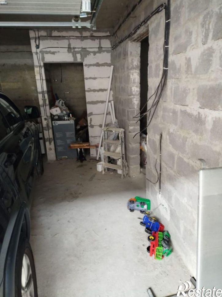 Гараж/парковка ул Кленовая, 9/5,  д. 9/5