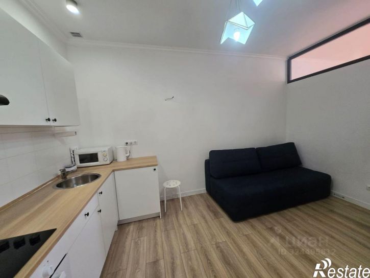 1-комн квартира улица Молокова, 1,  д. 1