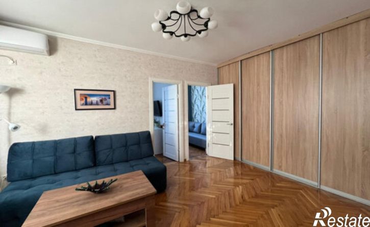 2-комн квартира улица Гагарина, 24,  д. 24