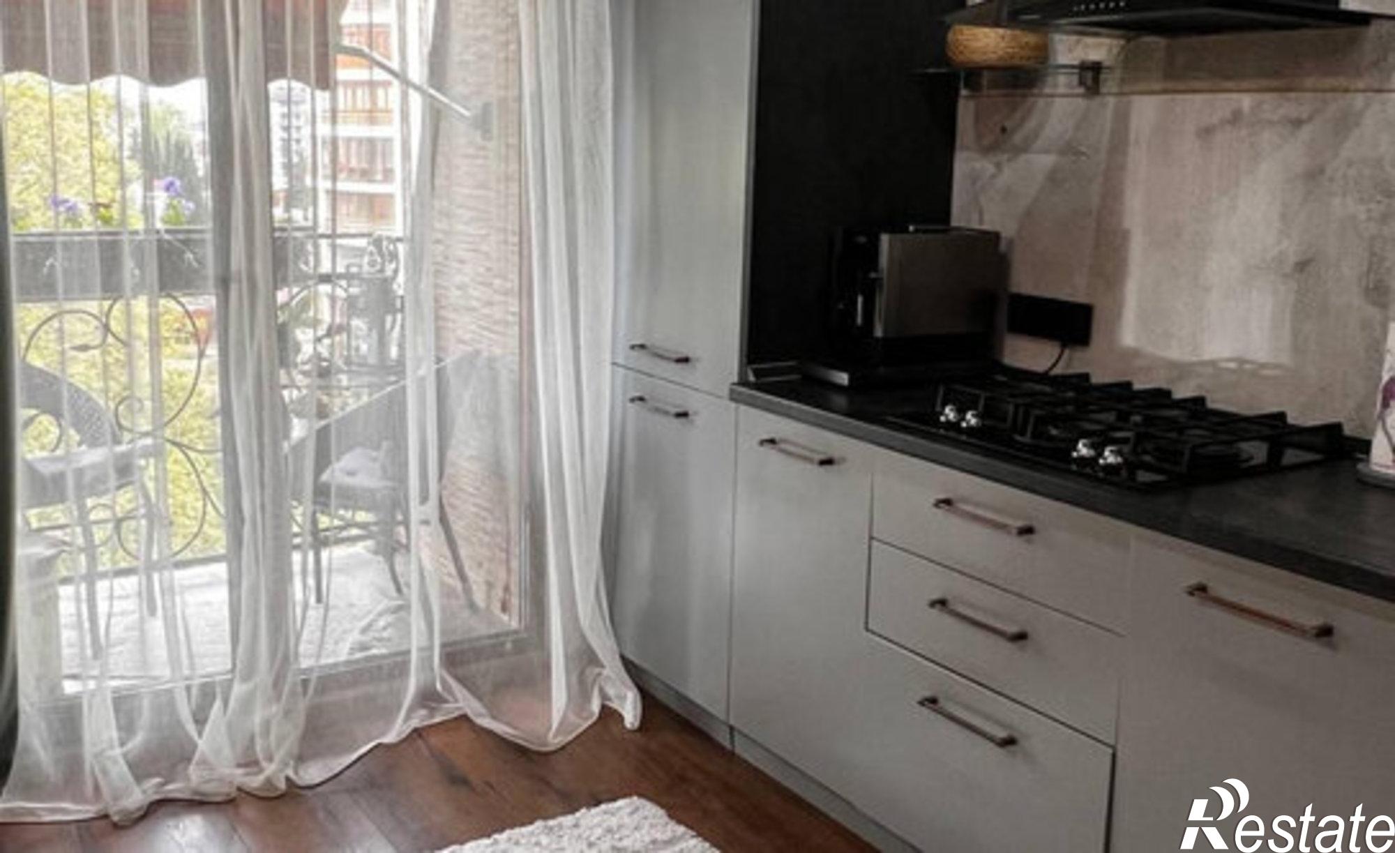 Купить квартиру за 32 000 000 рублей на Демократическая улица, 34/1