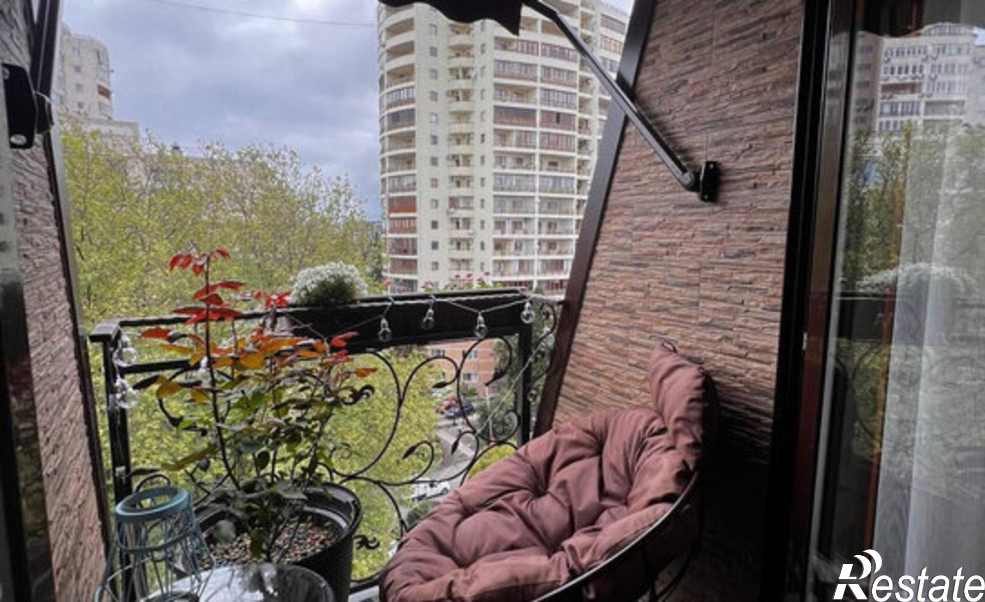 Купить квартиру за 32 000 000 рублей на Демократическая улица, 34/1