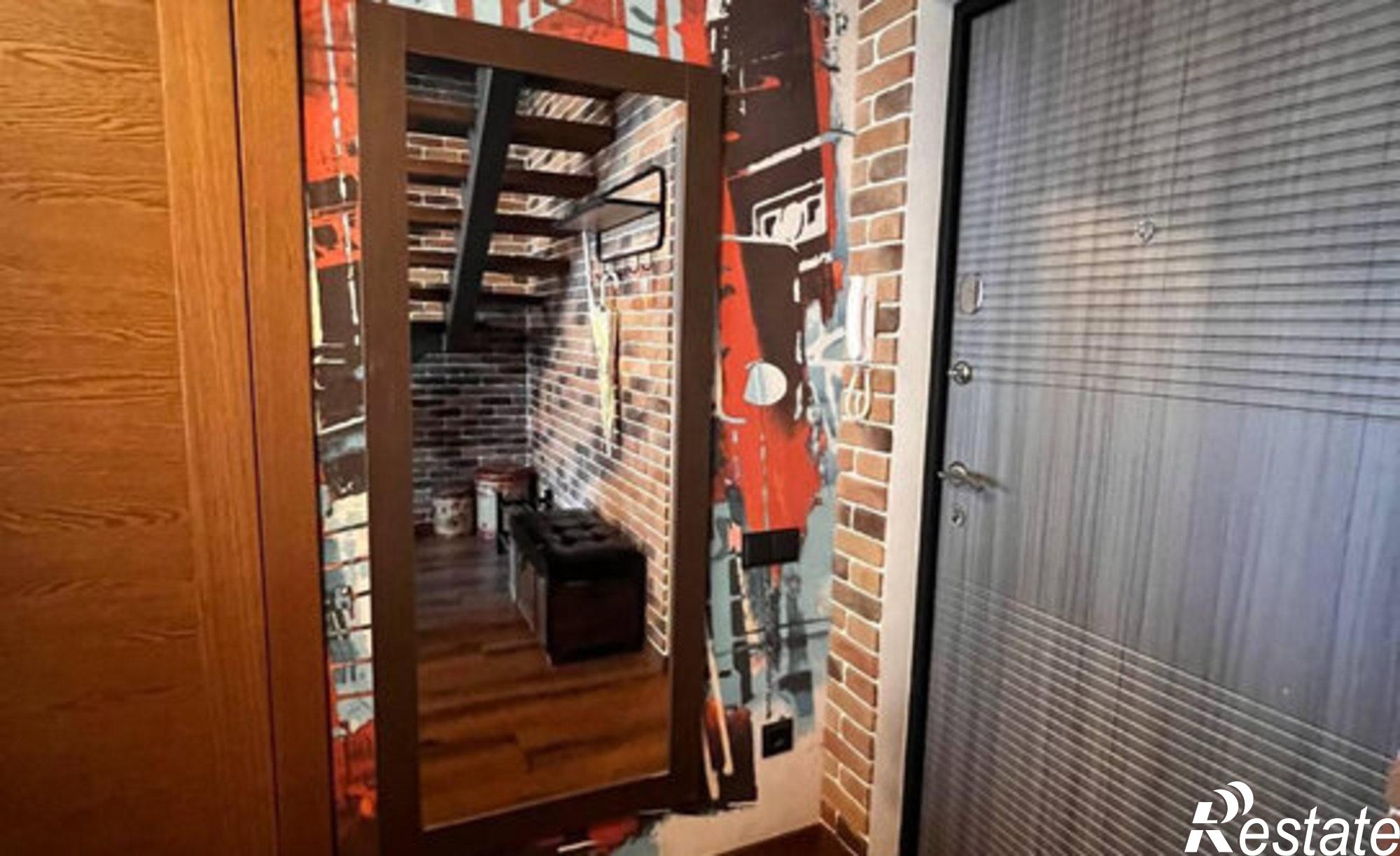 Купить квартиру за 32 000 000 рублей на Демократическая улица, 34/1