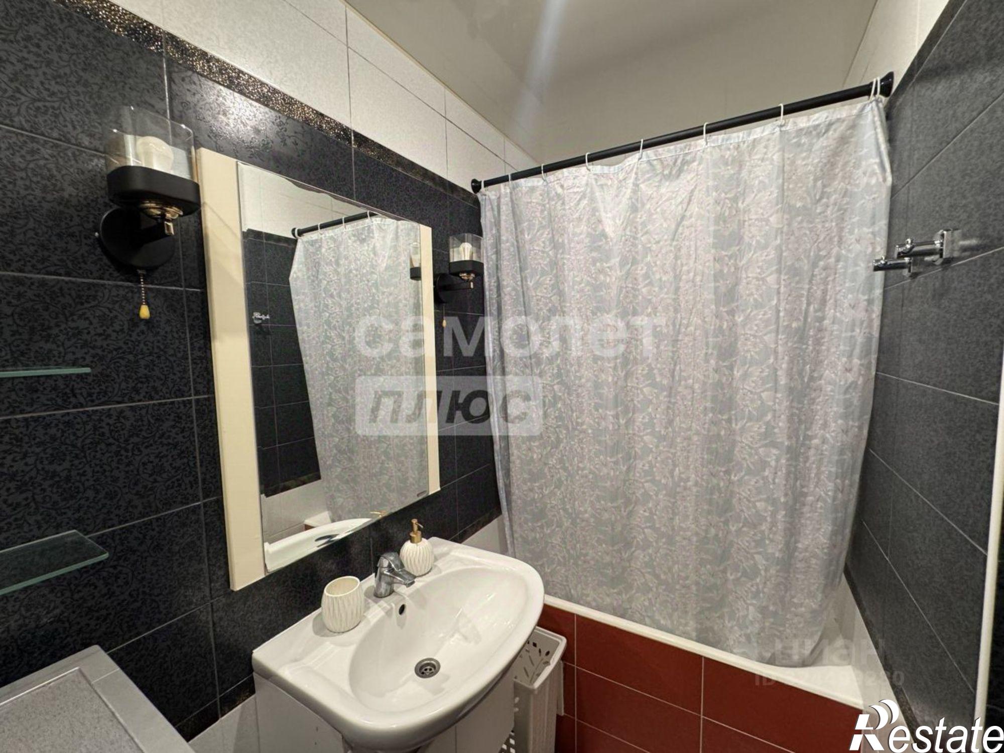 Купить квартиру за 10 000 000 рублей на ул Чехова, 33/1