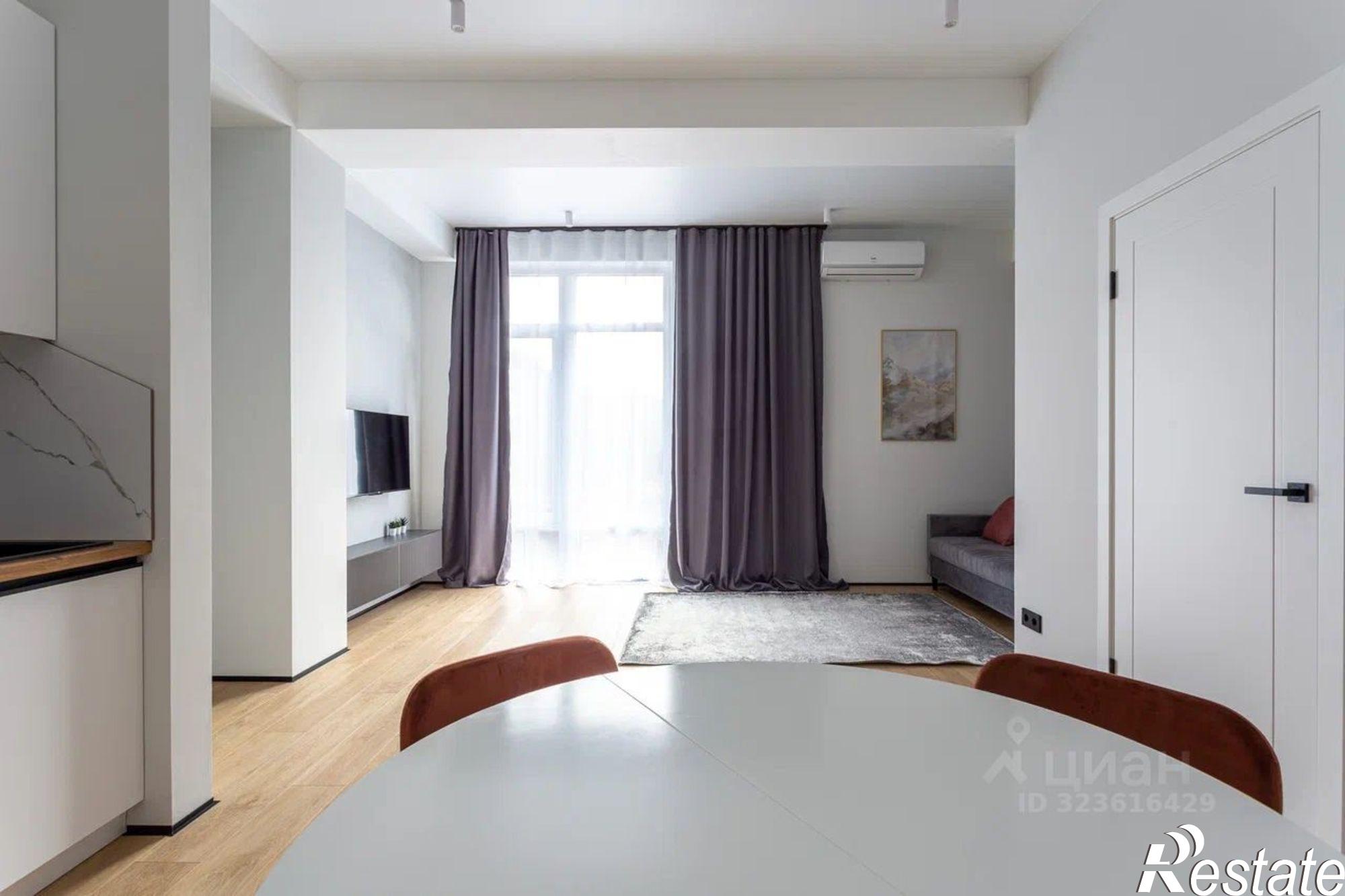 Купить квартиру за 37 000 000 рублей на ул Турчинского, 10