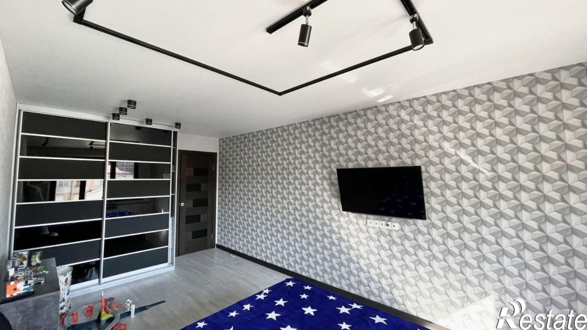 Купить квартиру за 12 000 000 рублей на ул Чехова, 26