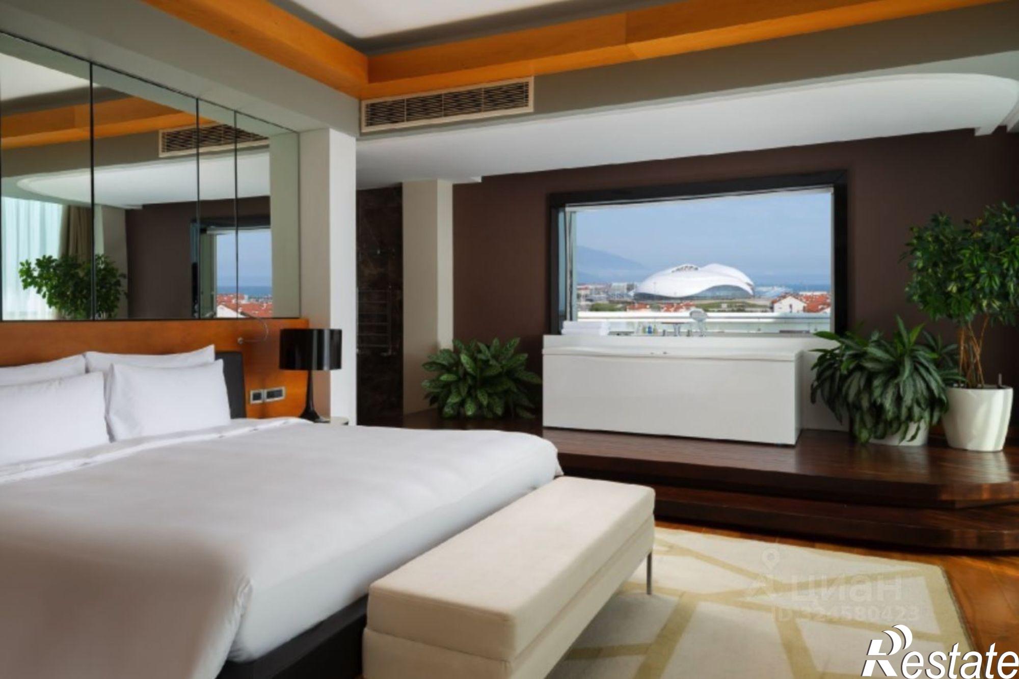 Купить квартиру за 12 000 000 рублей на ул Виноградная, 14 1