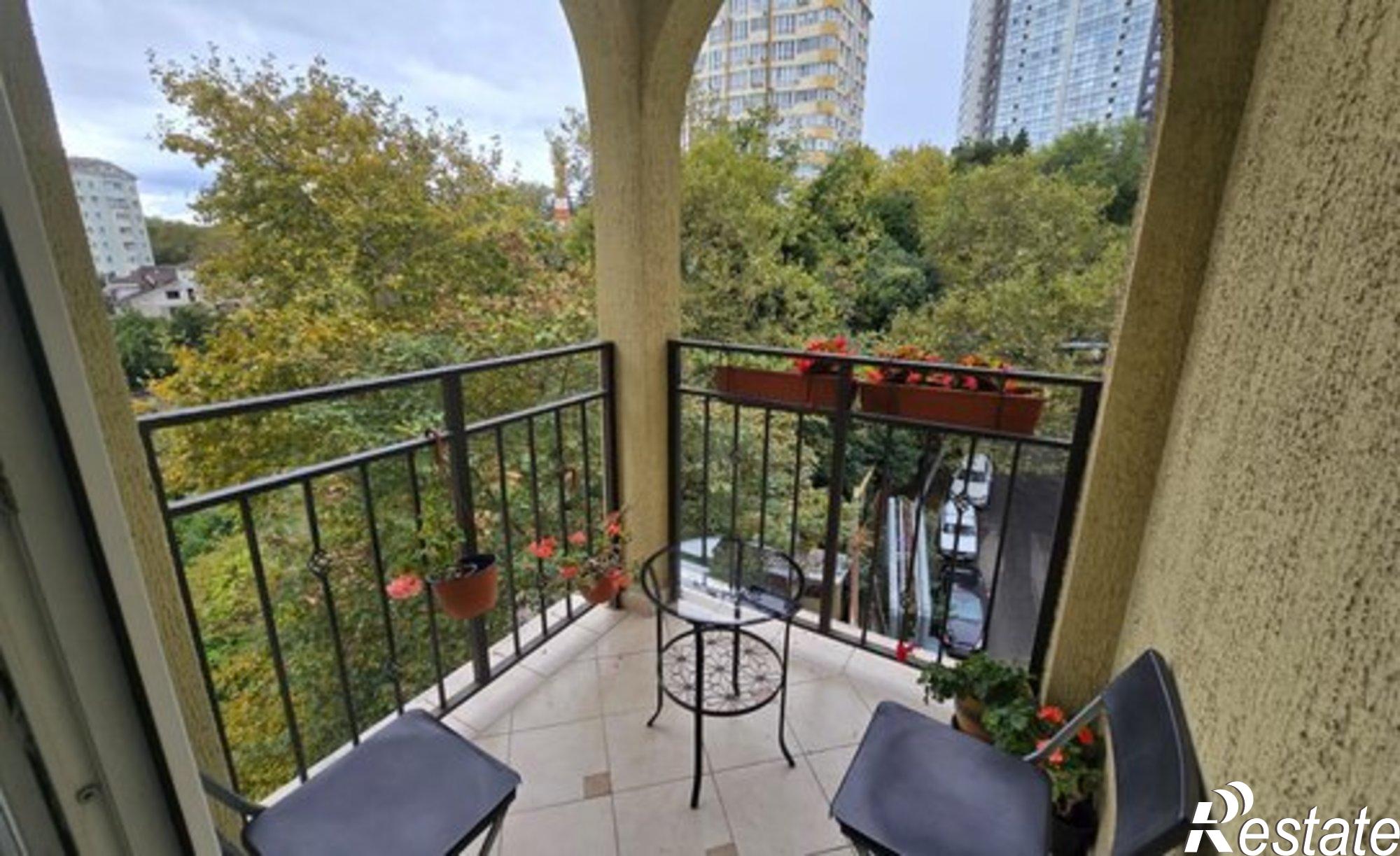 Купить квартиру за 30 000 000 рублей на улица Цюрупы, 4Б