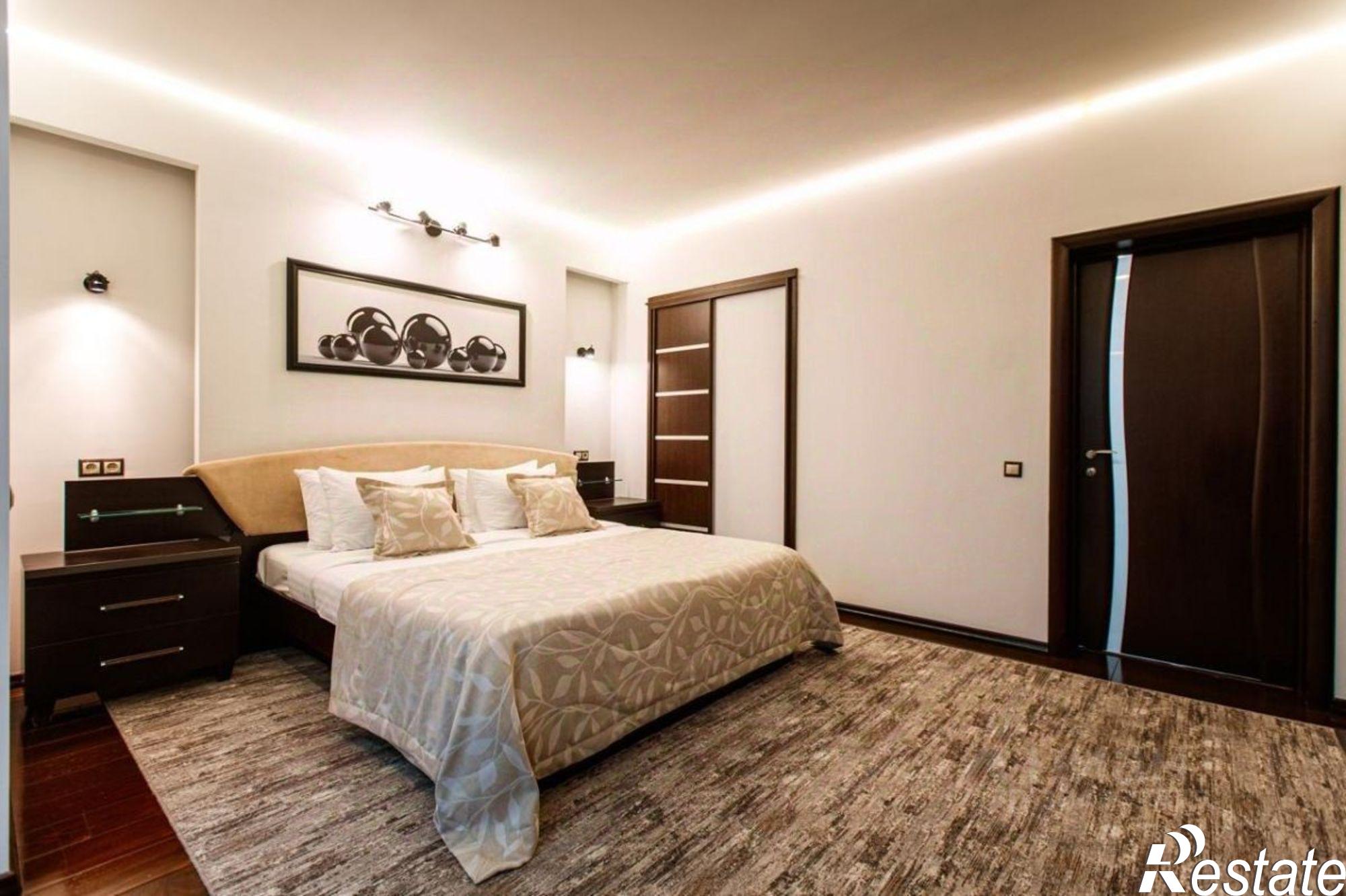 Купить квартиру за 21 000 000 рублей на ул Дмитриевой, 13/1