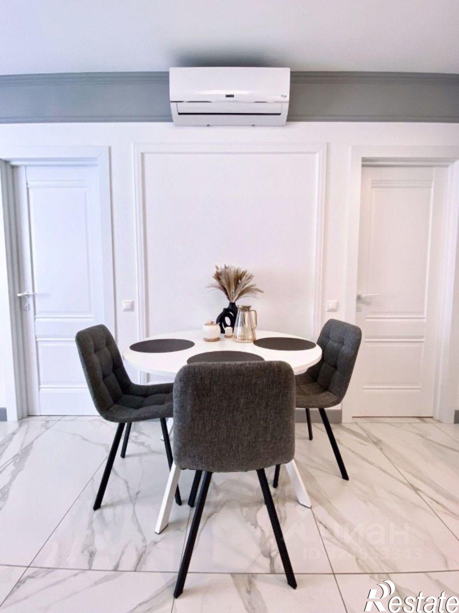 Сдать квартиру за 95 000 рублей на переулок Трунова, 6 к2