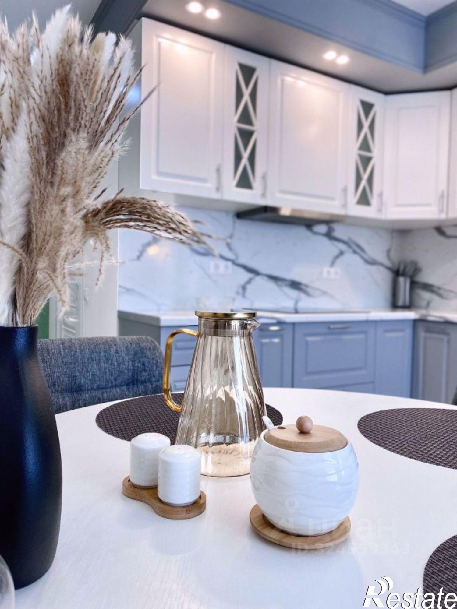 Сдать квартиру за 95 000 рублей на переулок Трунова, 6 к2