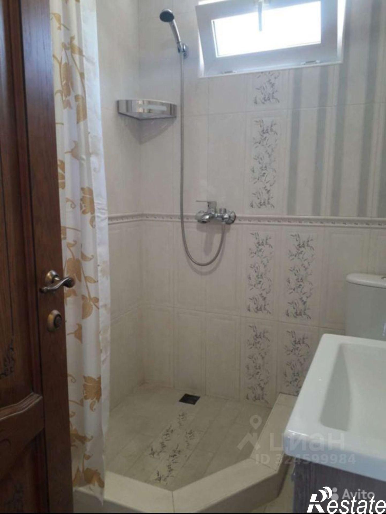 Сдать дачу, дом, коттедж за 85 000 рублей на Батумское шоссе