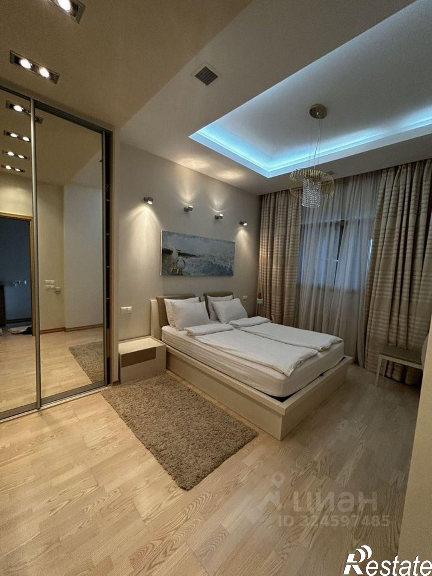 Купить квартиру за 25 000 000 рублей на Курортный проспект, 105Б