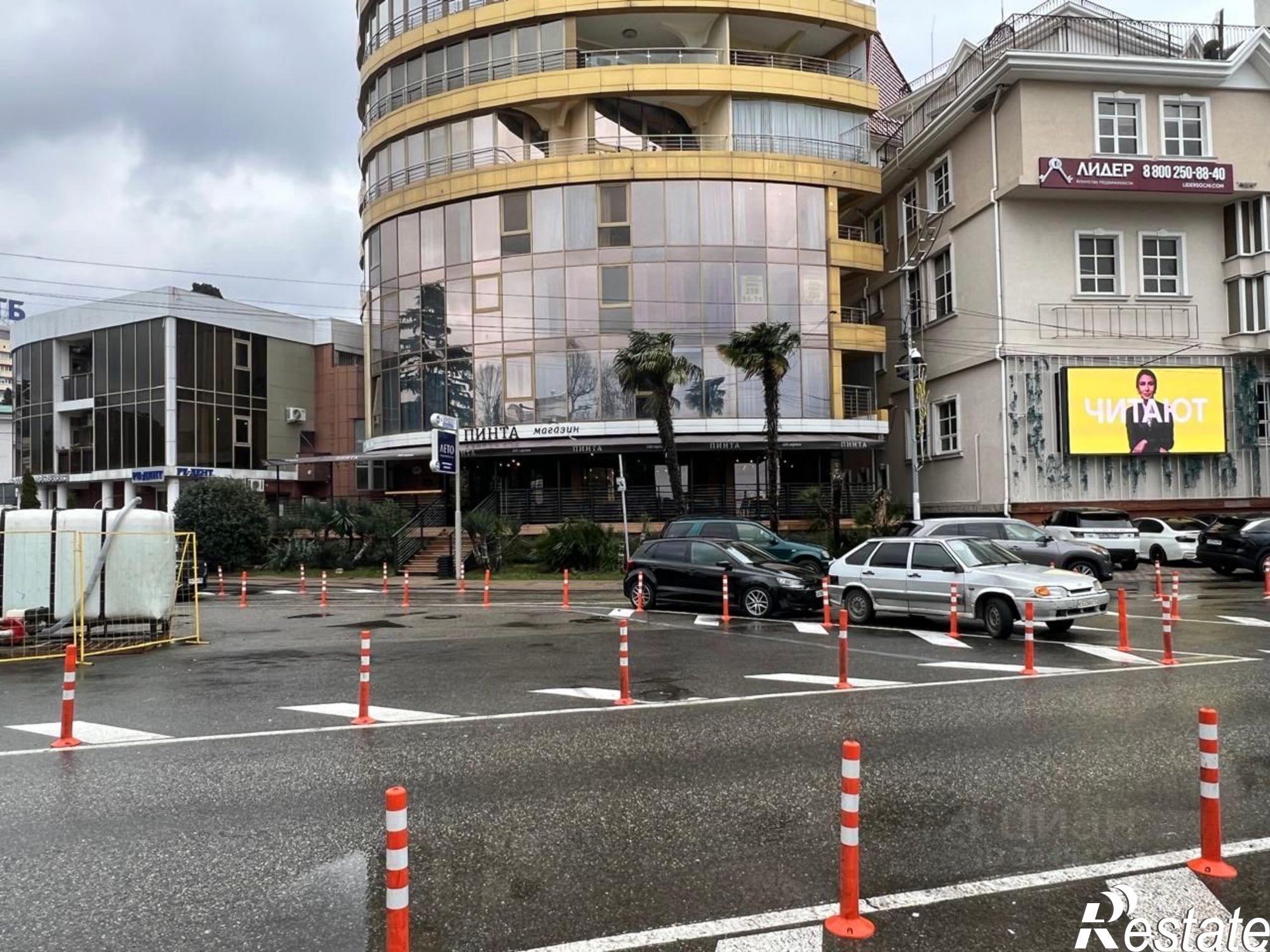 Купить помещение свободного назначения за 210 000 000 рублей на Несебрская улица, 14