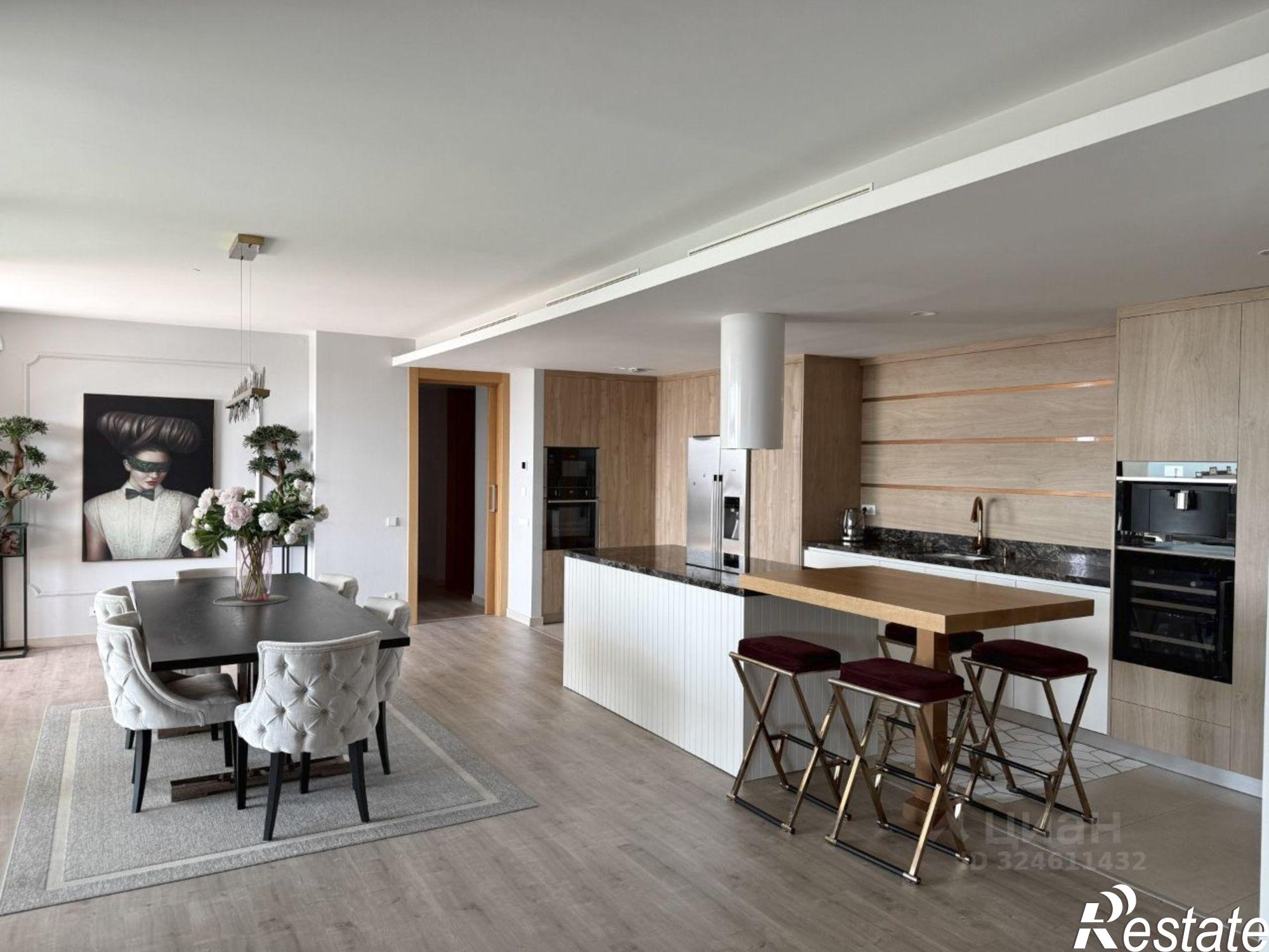 Купить квартиру за 10 500 000 рублей на улица Орджоникидзе, 9