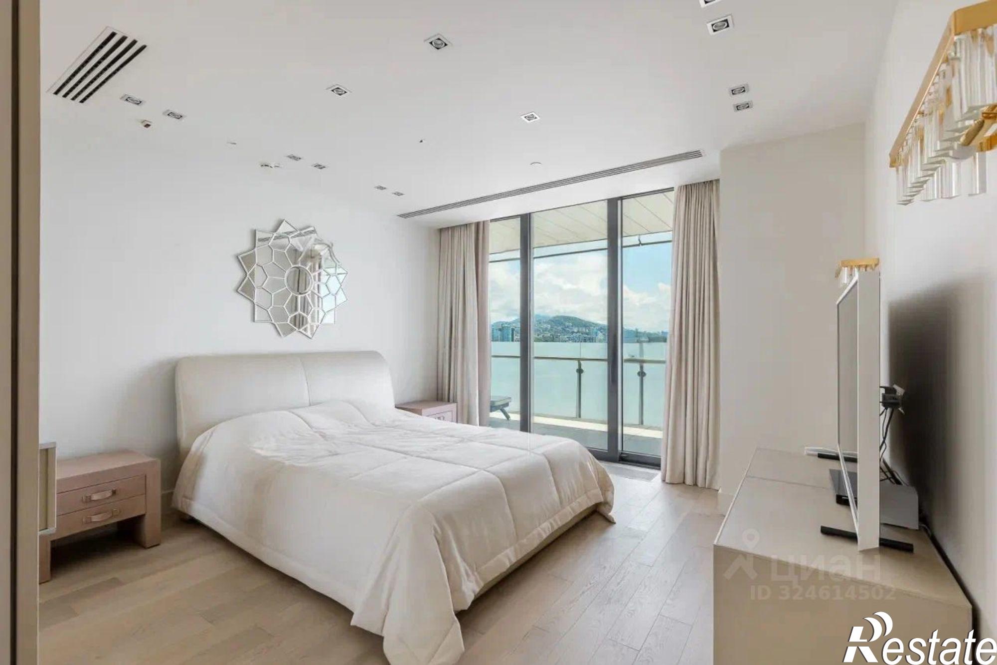 Купить квартиру за 45 000 000 рублей на улица Орджоникидзе, 17