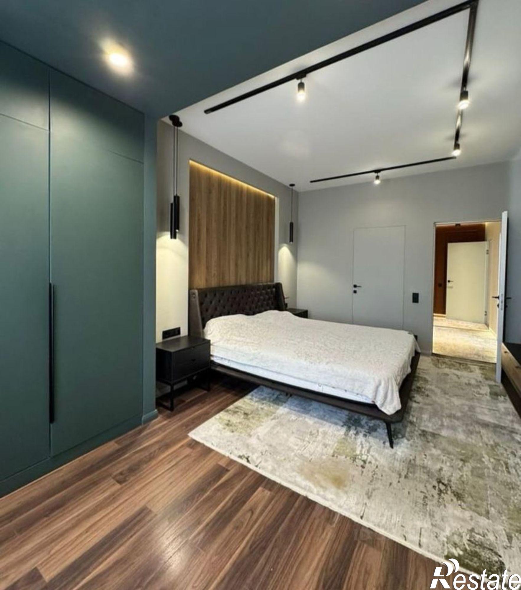 Купить квартиру за 14 000 000 рублей на Нагорная улица, 14