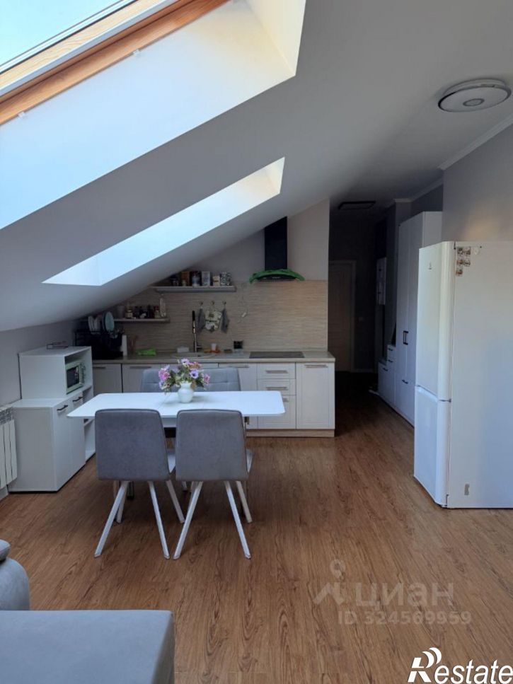 2-комн квартира ул Защитников Кавказа, 3,  д. 3