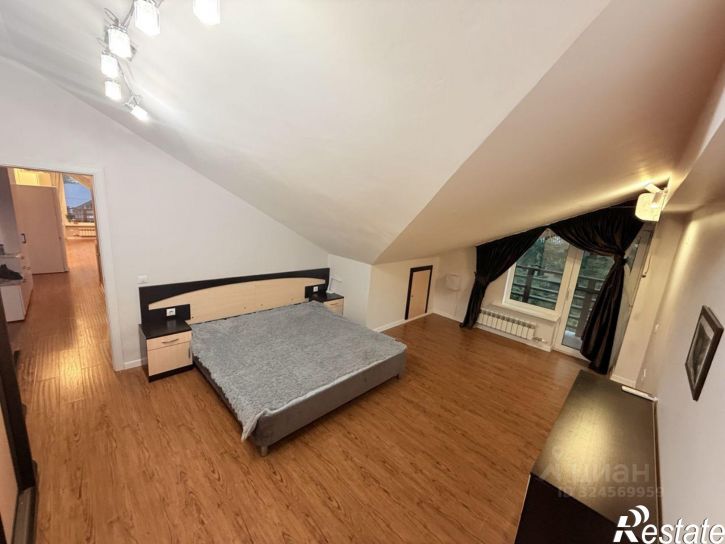 2-комн квартира ул Защитников Кавказа, 3,  д. 3