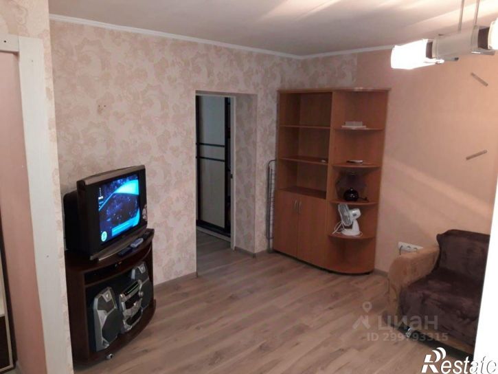 2-комн квартира улица Просвещения, 83,  д. 83