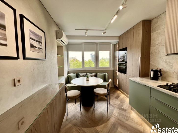 2-комн квартира улица Роз, 82,  д. 82