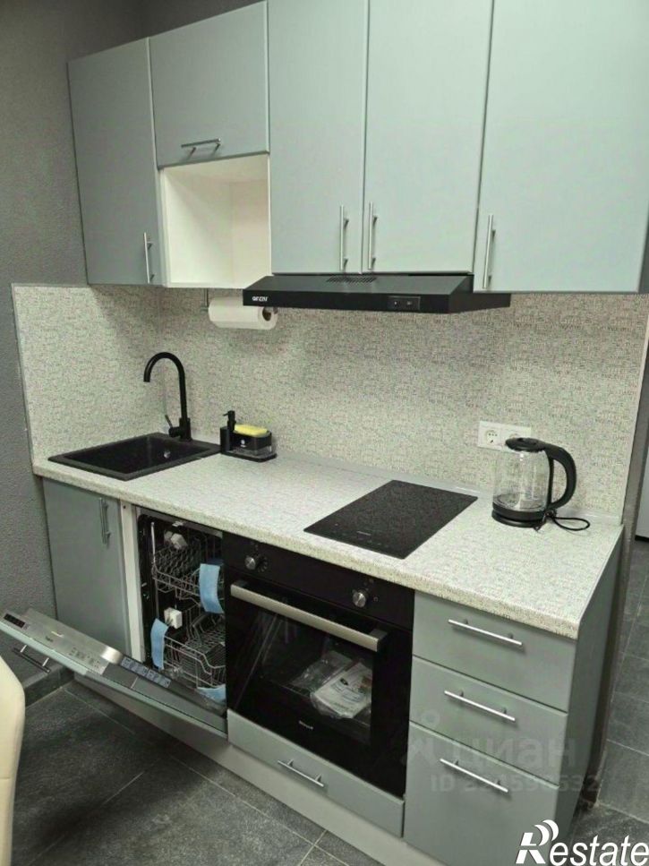 3-комн квартира Дагомысский переулок, 18,  д. 18