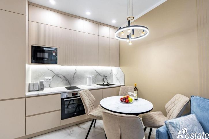 2-комн квартира Таврическая улица, 7 к6,  д. 7 к6