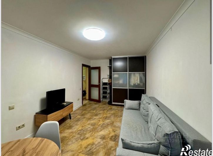 2-комн квартира улица Островского, 37,  д. 37