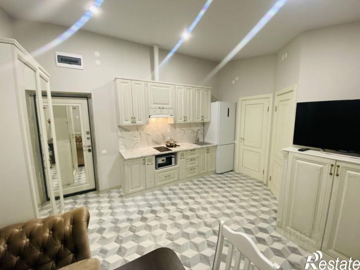 2-комн квартира Красная улица, 85,  д. 85