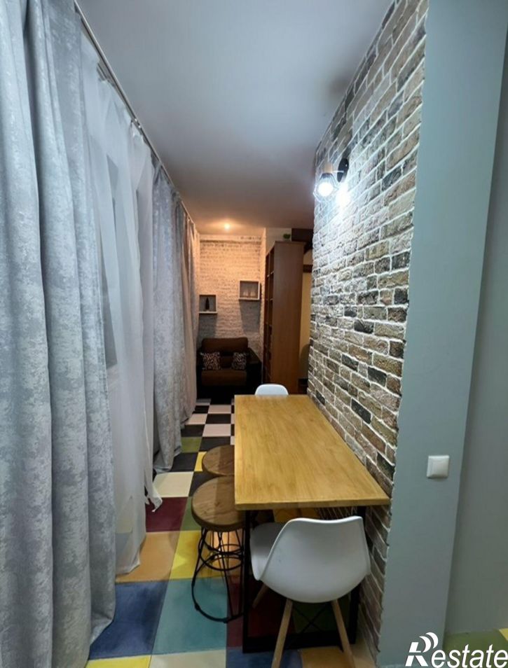 2-комн квартира улица Пирогова, 4,  д. 4