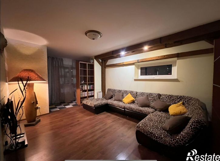 2-комн квартира улица Пирогова, 4,  д. 4