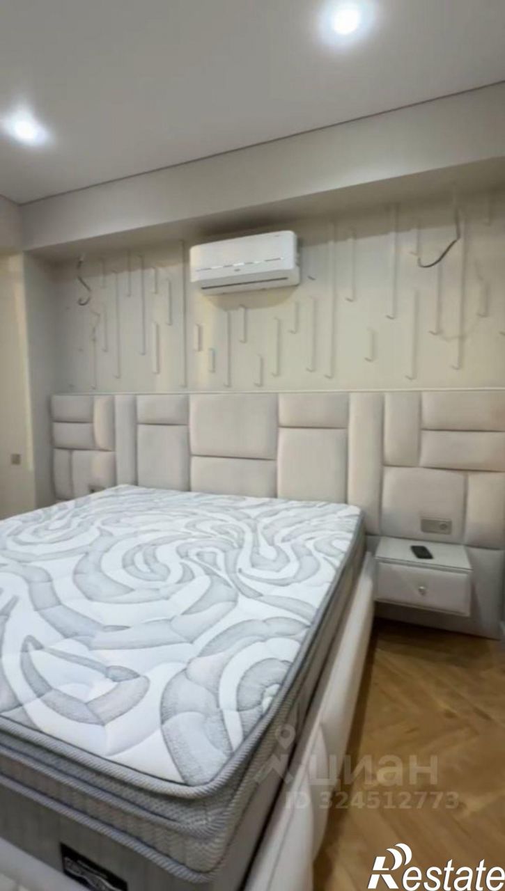 4-комн квартира улица Карбышева, 5,  д. 5