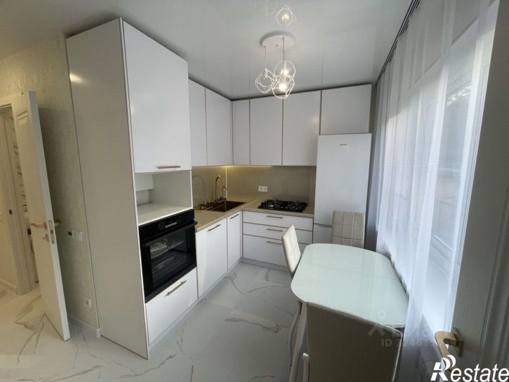 4-комн квартира улица Воровского, 56,  д. 56