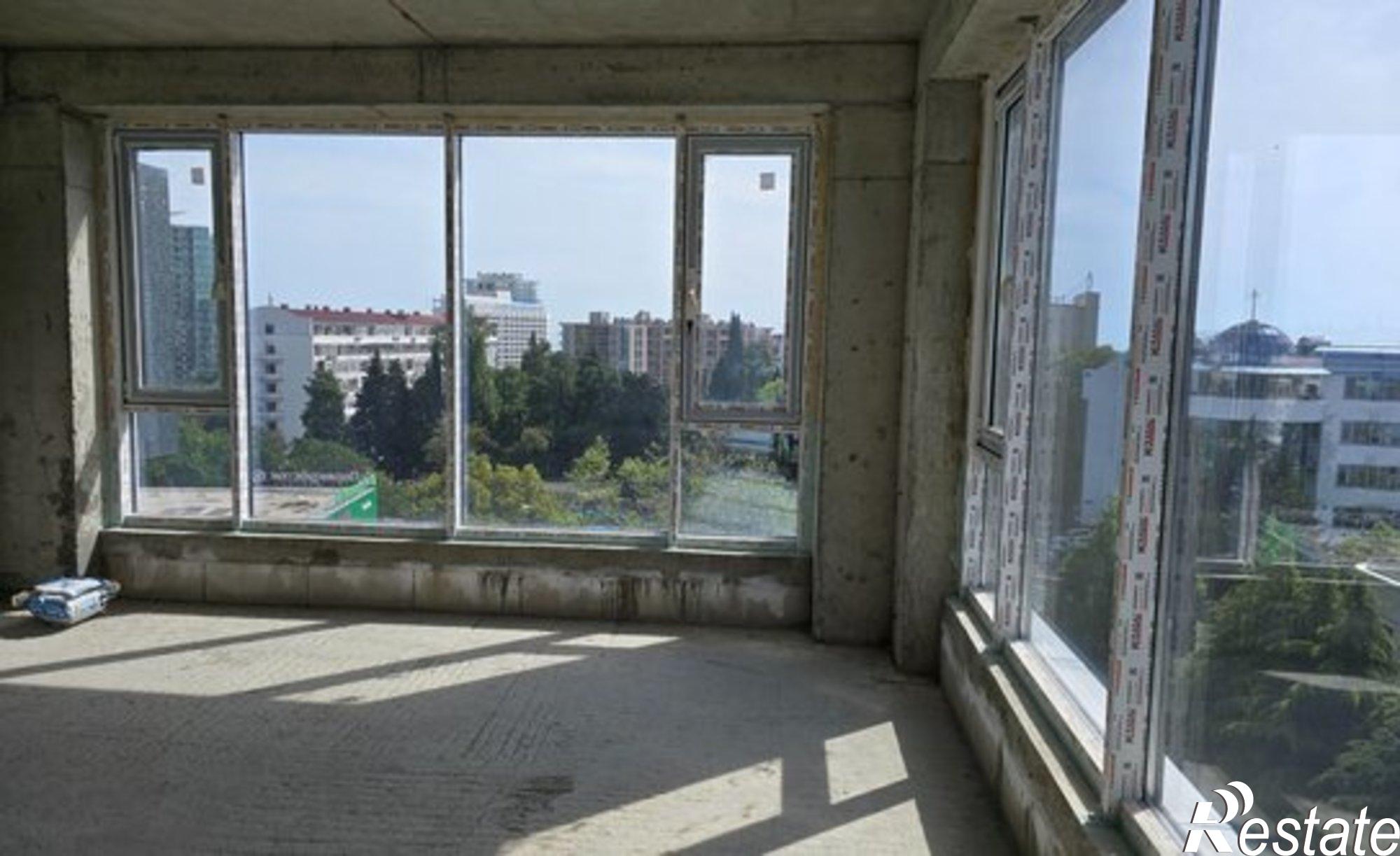 Купить квартиру за 30 000 000 рублей на Учительская улица, 10