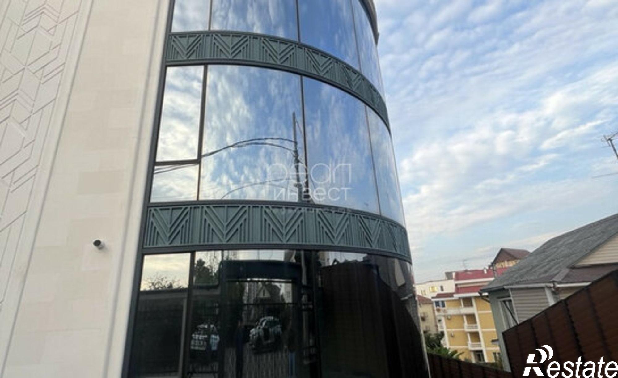 Купить квартиру за 15 000 000 рублей на ул Стартовая, 4